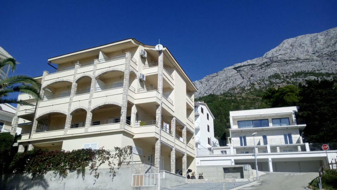 Villa Dm Baška Voda Εξωτερικό φωτογραφία