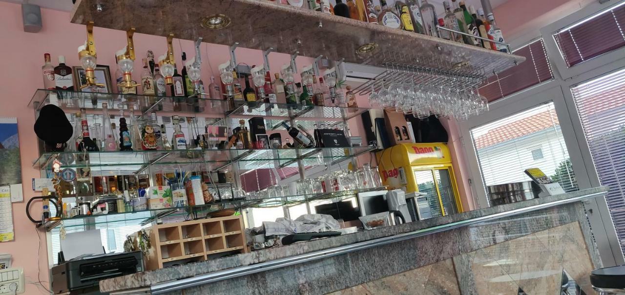 Villa Dm Baška Voda Εξωτερικό φωτογραφία